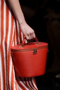 яркая сумка Dolce&Gabbana