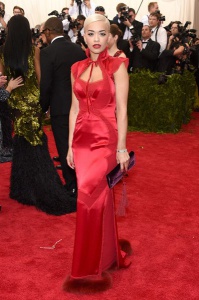 Rita Ora в платье Tom Ford