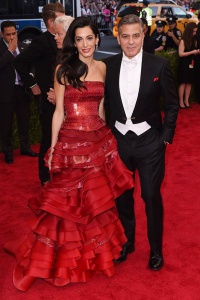 Amal Clooney в платье Maison Margiela