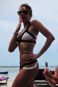 2013 in AP Mazzy bikini