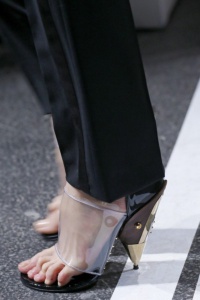 прозрачные туфли Givenchy